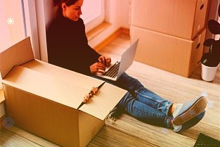 小山村歌舞欢腾闹新春